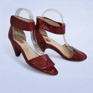 Miz Mooz Wynn Patent Leather Red Sandals with Real Leather Lining - Size 6‎